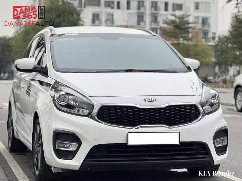 Xe ô tô 7 chỗ giá rẻ KIA Rondo