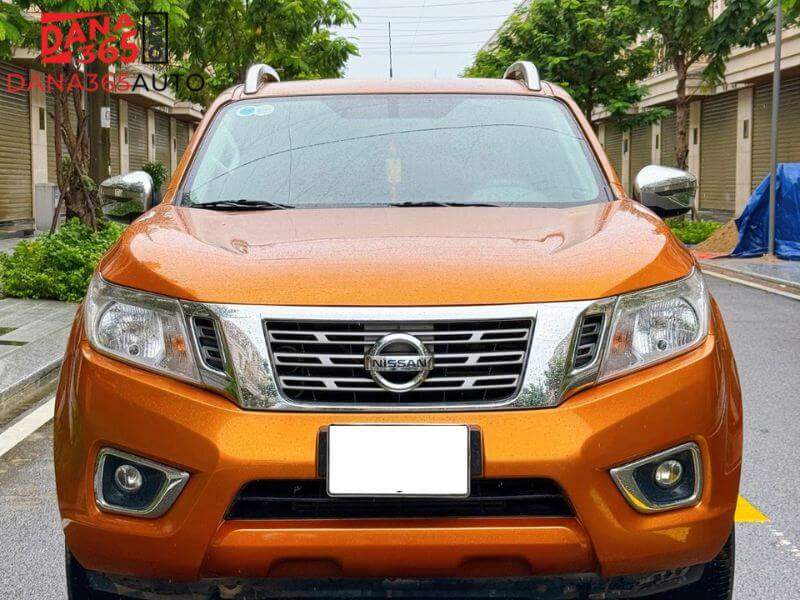 Đầu xe Nissan Navara 2019-2020 tạo cảm giác mạnh mẽ, khỏe khoắn