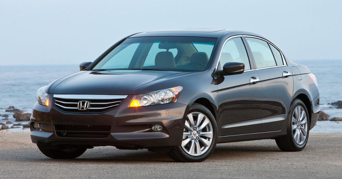 Honda Accord 2012 cũ nên mua ở mức giá 500 triệu đồng