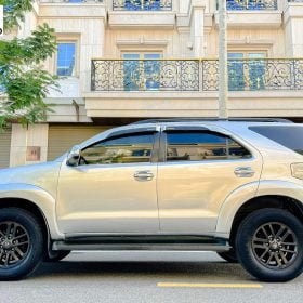 Toyota Fortuner 2.7V 4x2AT 2013