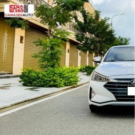 Hyundai Elantra 1.6 MT 2019