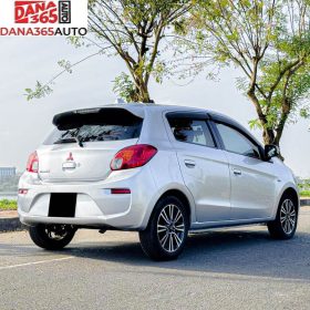 Hông bên phải xe Mitsubishi Mirage 1.2AT 2016