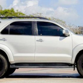 Thiết kế ngoại thất Toyota Fortuner 2.7V 4x2AT 2014