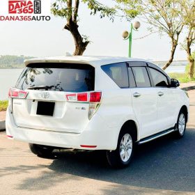 Thiết kế đuôi xe Toyota Innova 2.0E 2019