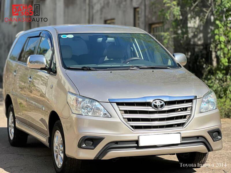 Toyota Innova 2014