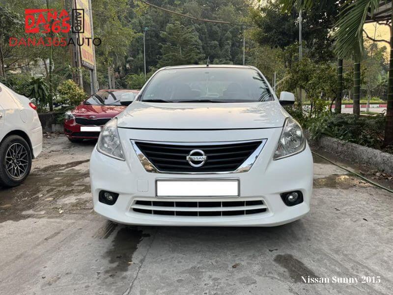 Nissan Sunny 2015